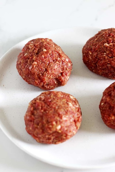 HOMEMADE HAMBURGERS - MARINATED
